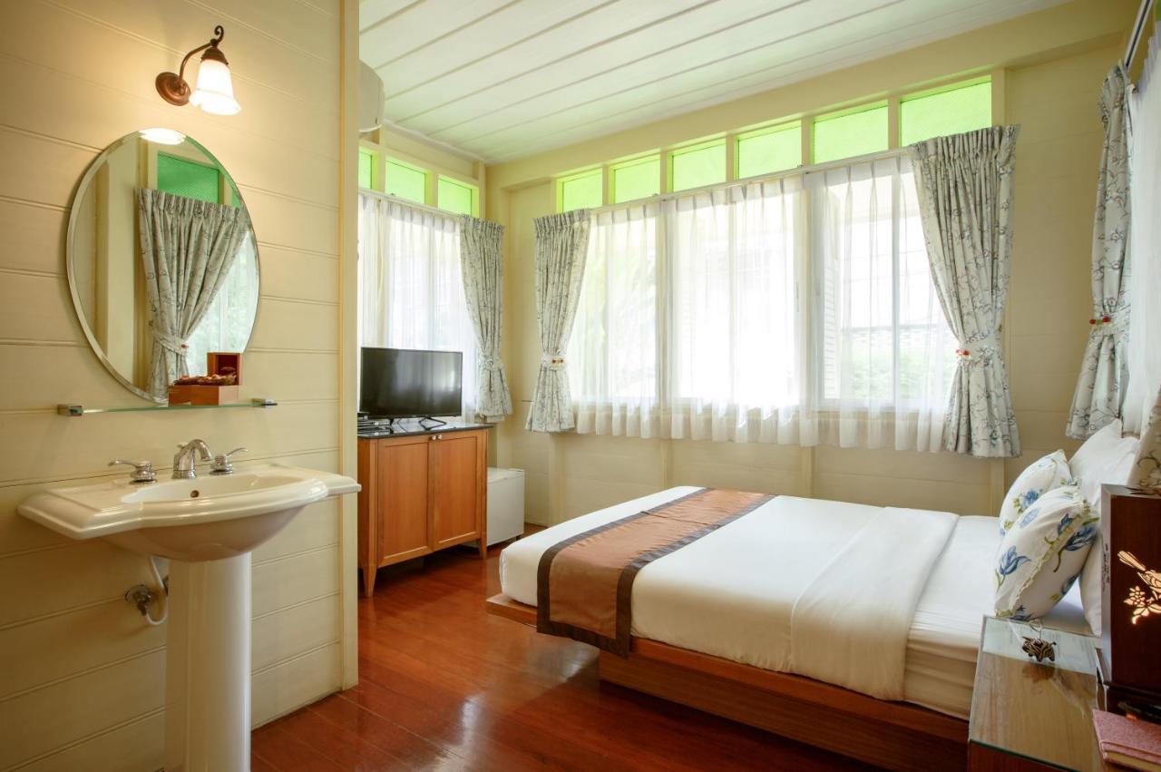 Auberge de jeunesse Baan Dinso à Bangkok Extérieur photo