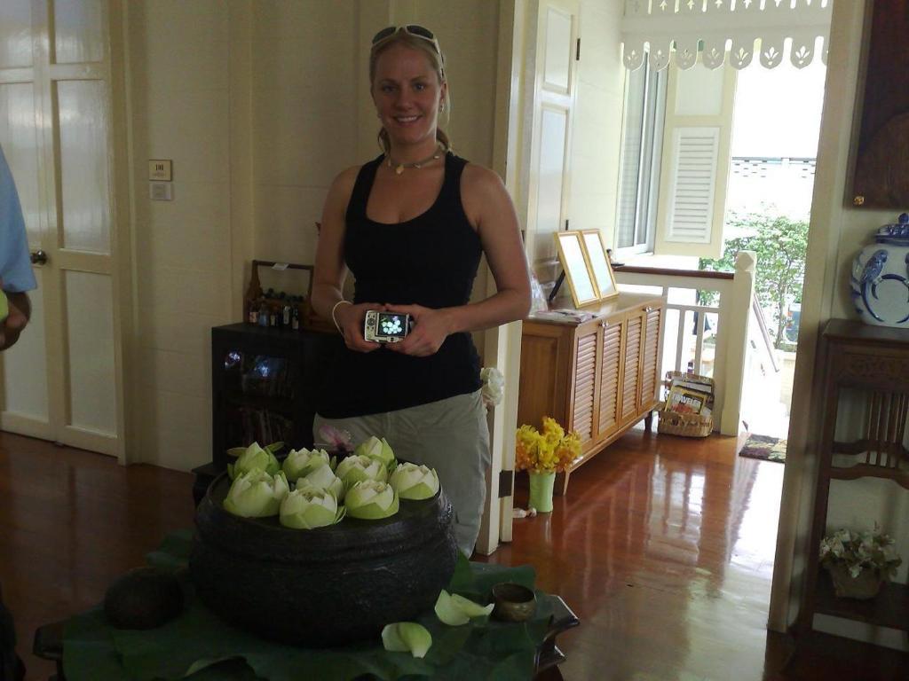 Auberge de jeunesse Baan Dinso à Bangkok Extérieur photo